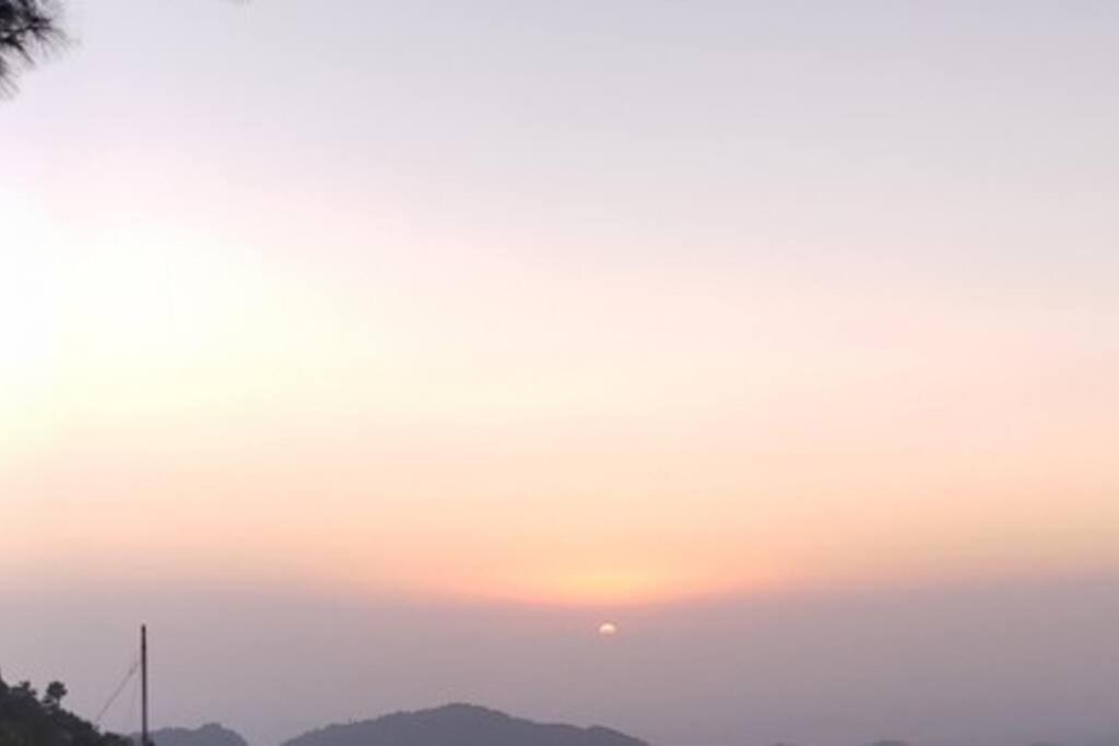 Kasauli Cascade A Cheerfull 4 Bedroom Challet Buitenkant foto