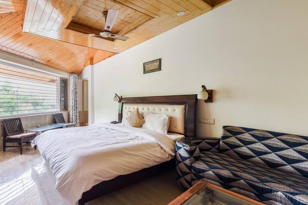 Kasauli Cascade A Cheerfull 4 Bedroom Challet Buitenkant foto