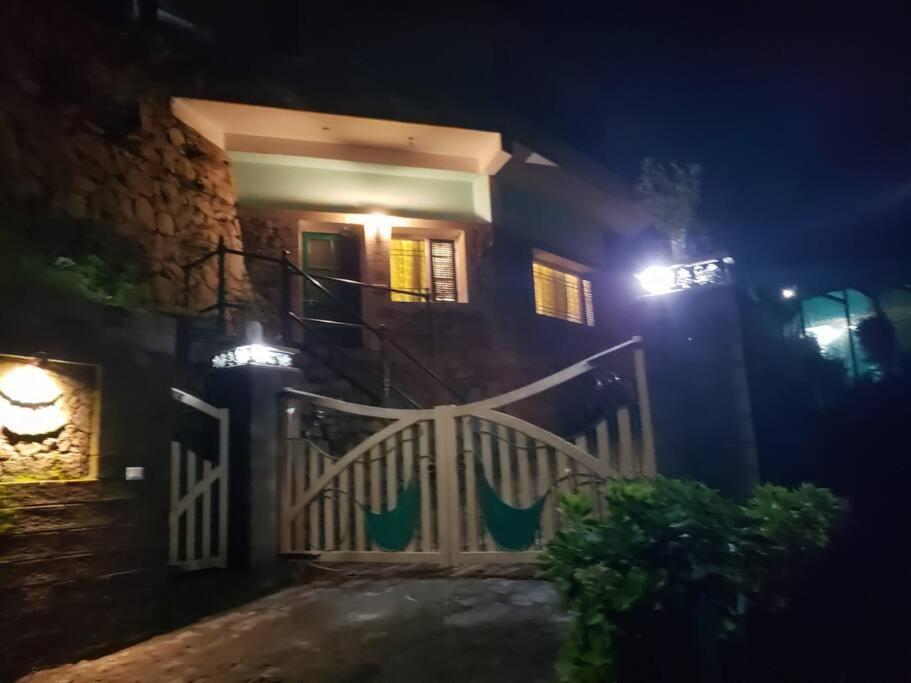 Kasauli Cascade A Cheerfull 4 Bedroom Challet Buitenkant foto